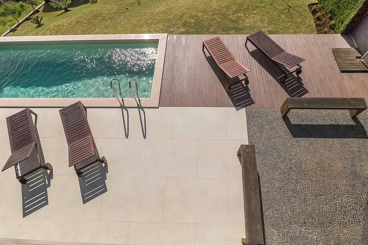 Willa Fig Tree House Calheta